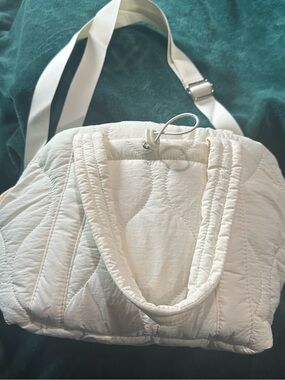 Quilted White Insulated Tote Bag with Adjustable Strap